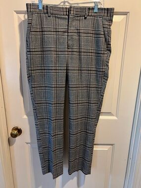 Express Men's Black & Gray Plaid Dress Pants